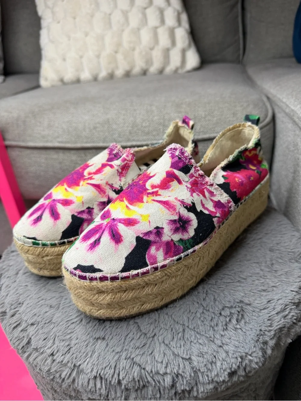 Betsey Johnson Flouncee Platform Espadrille Flats size 7.5